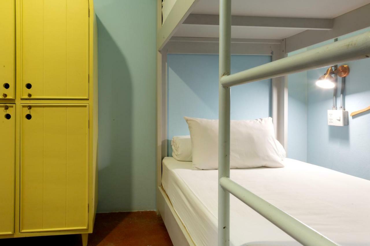 טראנג A Local Something Hostel מראה חיצוני תמונה